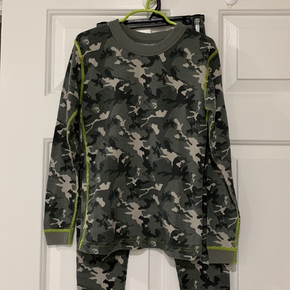 Magellan Outdoors Camo Thermals Unisex - Picture 4 of 8